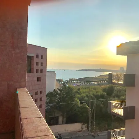 Aparthotel Trilocale Lalla Sul Mare